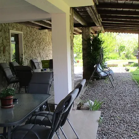 Cabana Poiana Galdei Pensión